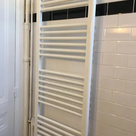 Ideal Pour Les Jo ! Dernier Etage Dans Le 16 Eme Paris